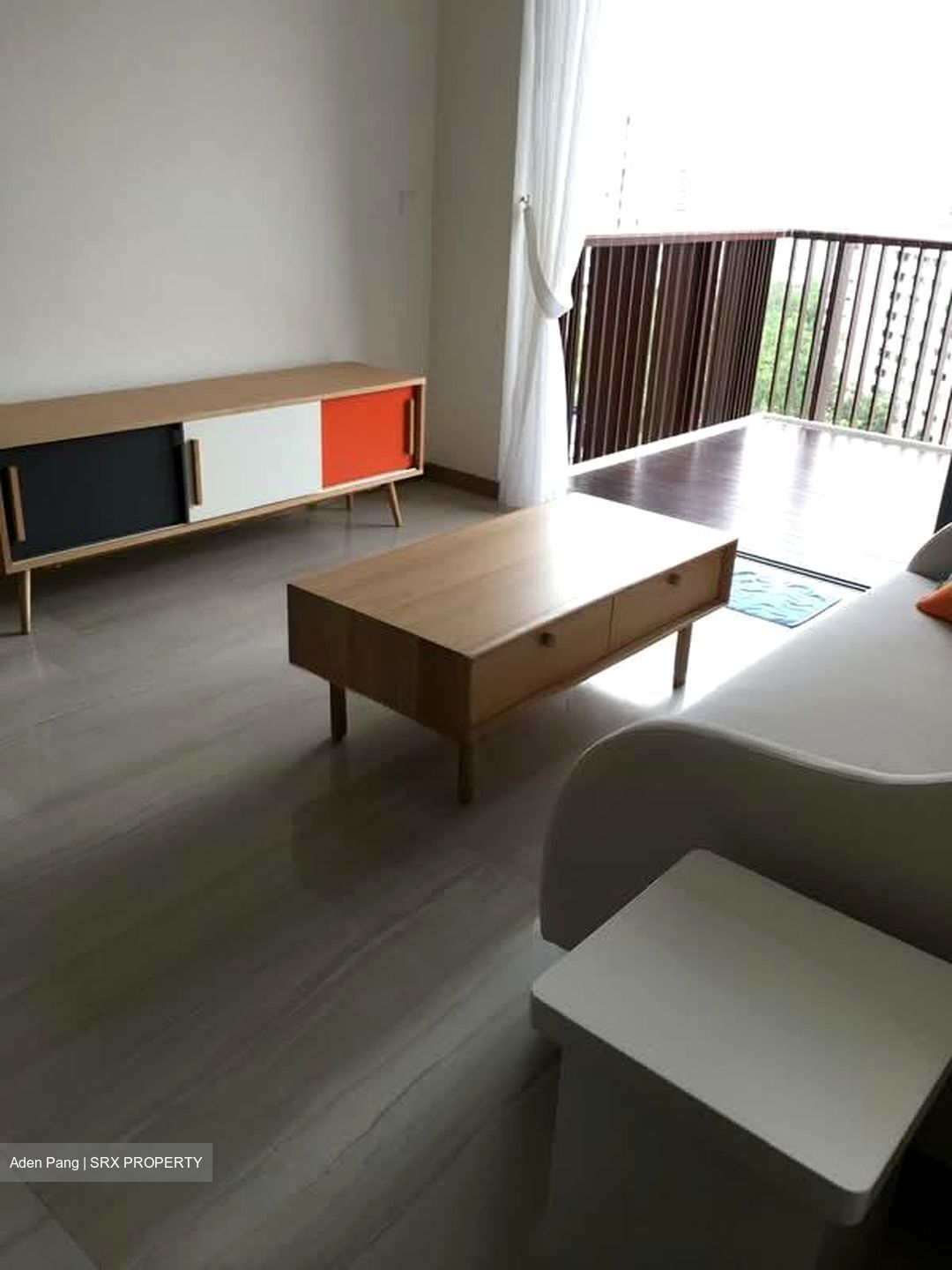 Lakeville (D22), Condominium #557947541